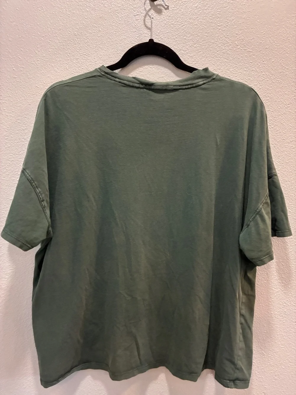 We The Free Green Oversized Boxy Tee Raw Hem Casual Boho Women’s Size M - Picture 3 of 5
